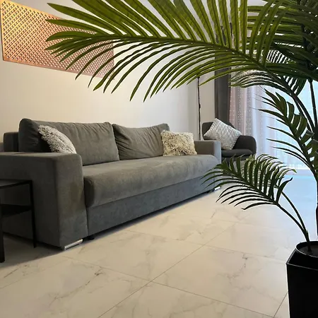 Center-apartment In Heart Of Center Apartment *