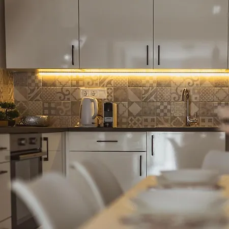 Center-apartment In Heart Of Center