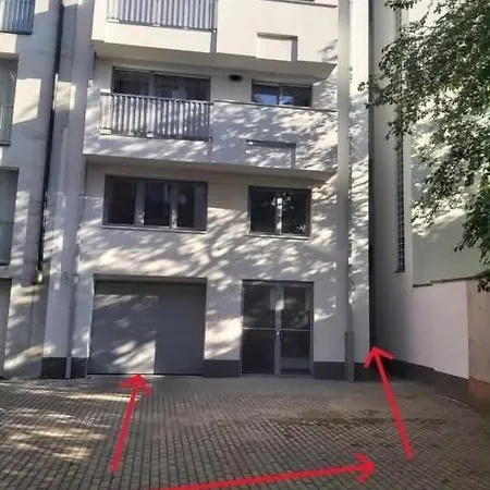 Center-apartment In Heart Of Center *